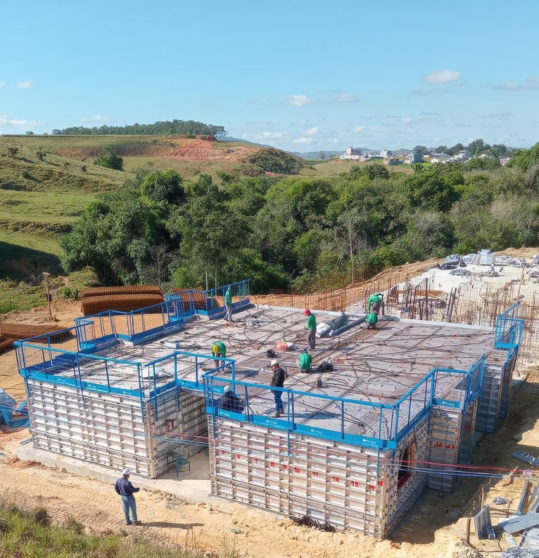 Formas de alumínio em obra